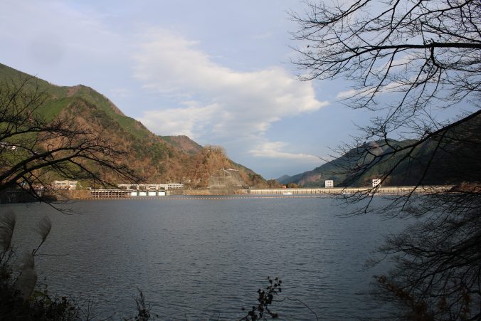 奥多摩湖と小河内ダム（2020年11月）
