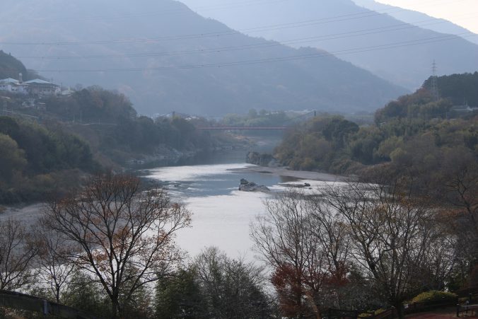 吉野川の中流域（2020年12月）