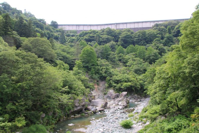 下久保ダムを三波石峡から望む（2021年5月）