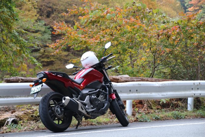 大菩薩ラインの紅葉とNC750S（2021年11月）