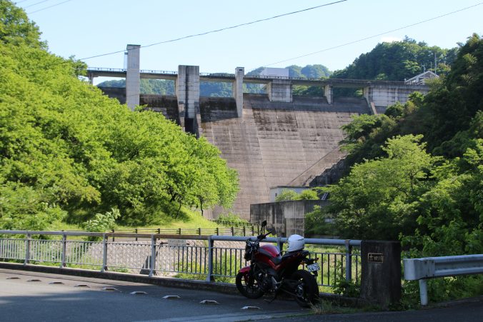 合角ダムとNC750S