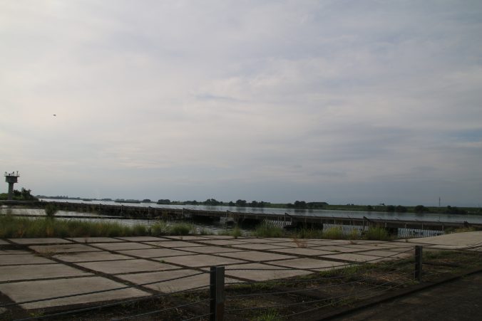 利根川大堰の取水口（2022年9月）