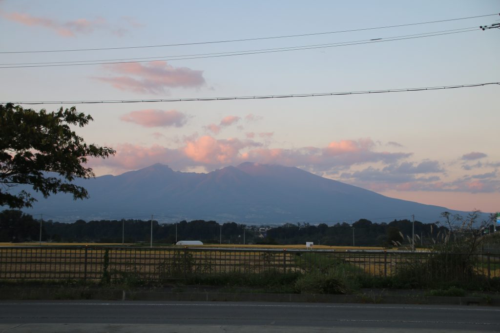 浅間山を佐久から望む（2022年10月）