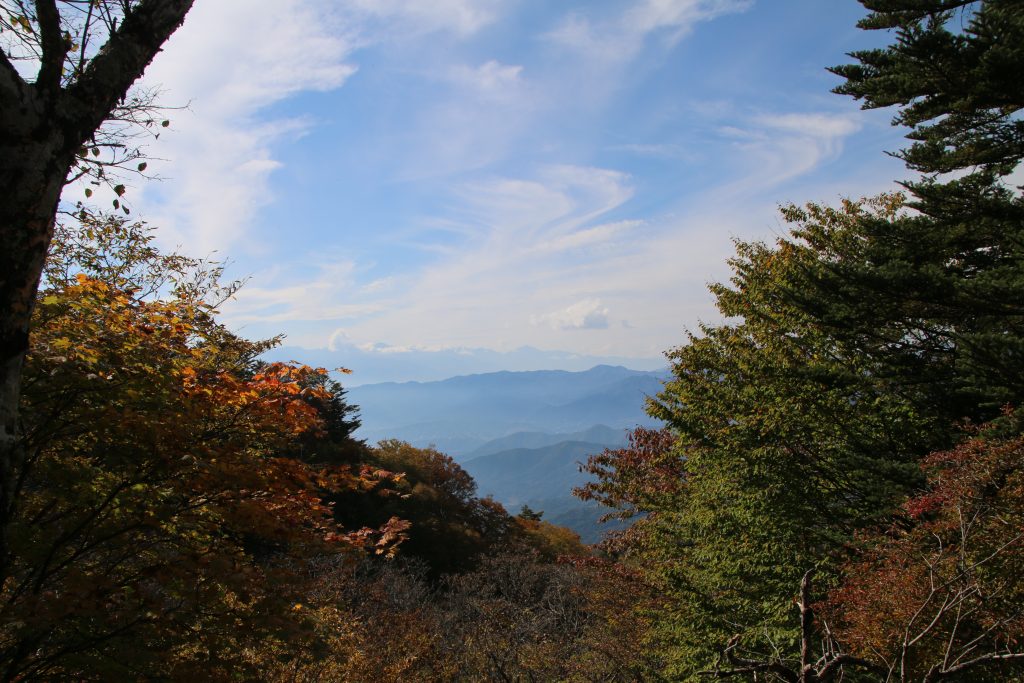 上日川峠から北岳方面を望む（2022年10月）