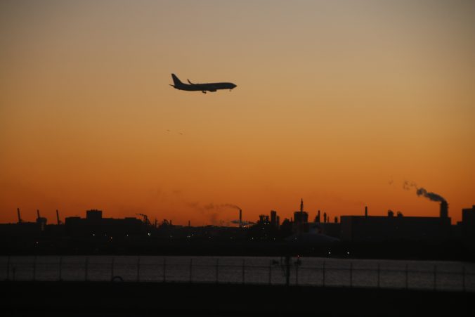 夕焼けランディング＠羽田空港（2022年12月）