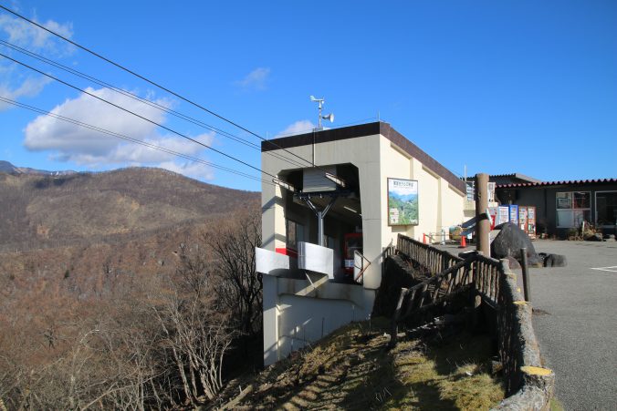 明智平のロープウェイ出発所（2022年11月）