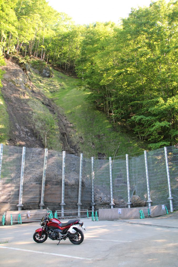 NC750Sと駐輪場付近の様子（2023年6月）