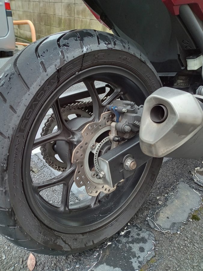 交換前の後輪　DUNLOP ROADSMART ⅢS（2023年9月）
