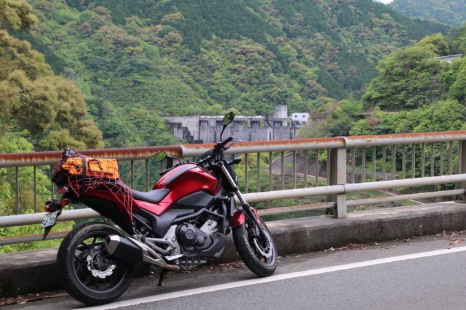NC750Sと中筋川ダム（2024年5月）