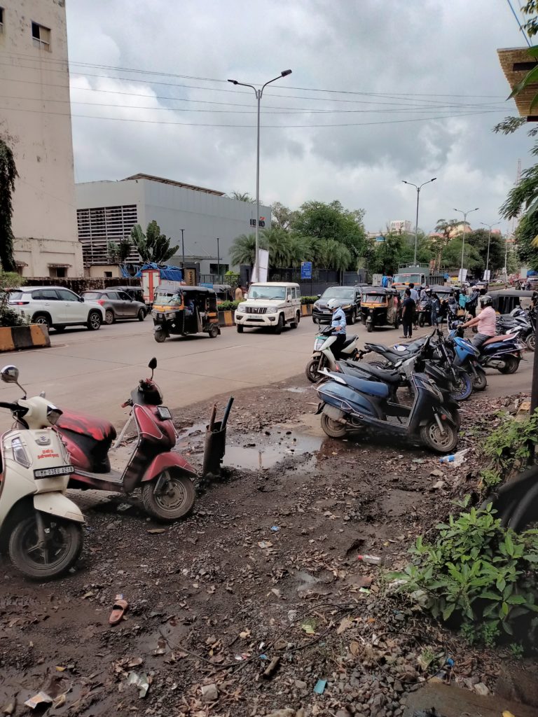 ある朝の通勤途中(2025年8月)